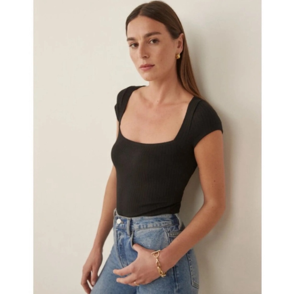 Reformation Black Ribbed Short Sleeve Top Size Small EUC